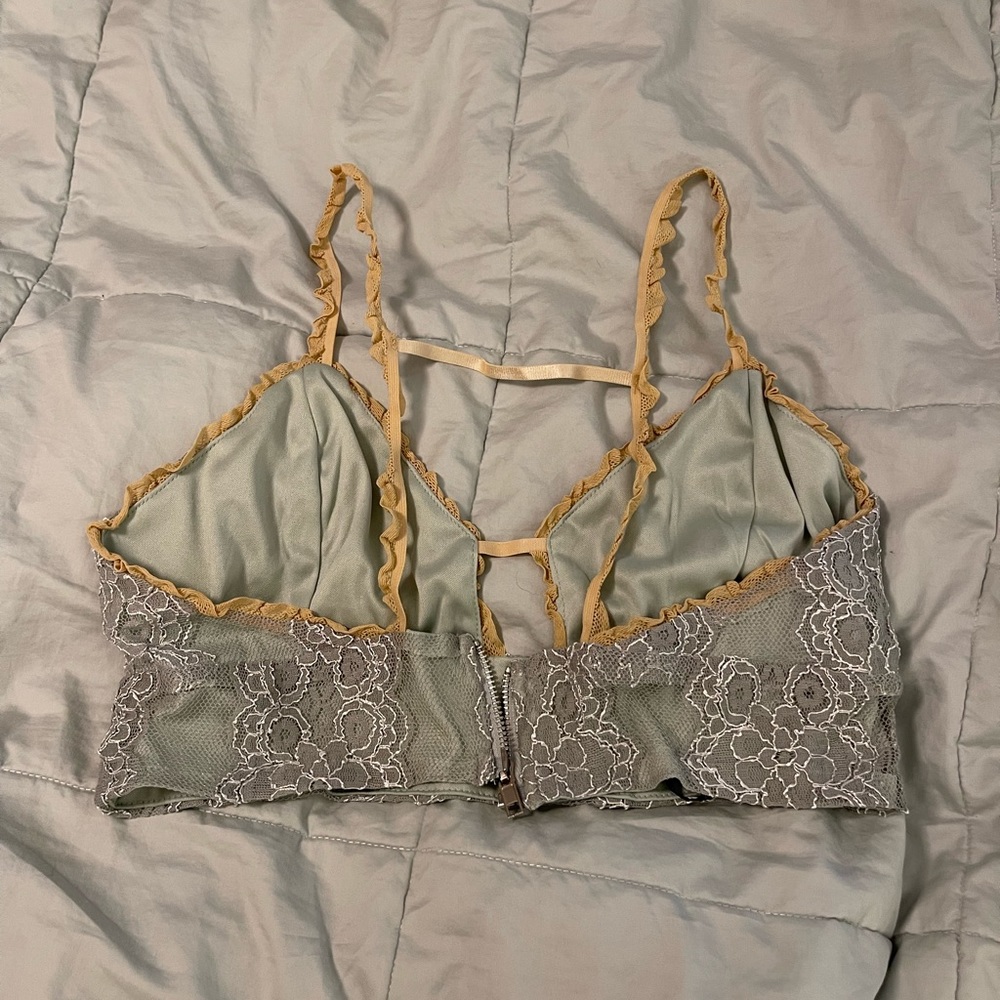 NWOT Misguided bralette top NEVER WORN size US 10 - Picture 3 of 3